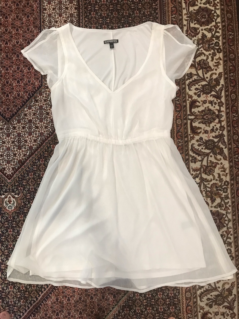 Express dress. Never worn. In excellent condition.